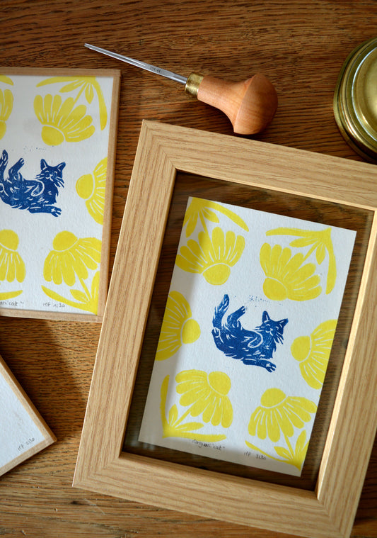 linogravure chat fleur jaune